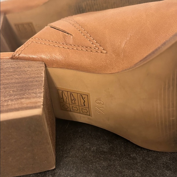 Madewell The Harper Tan Mule - Picture 7 of 7